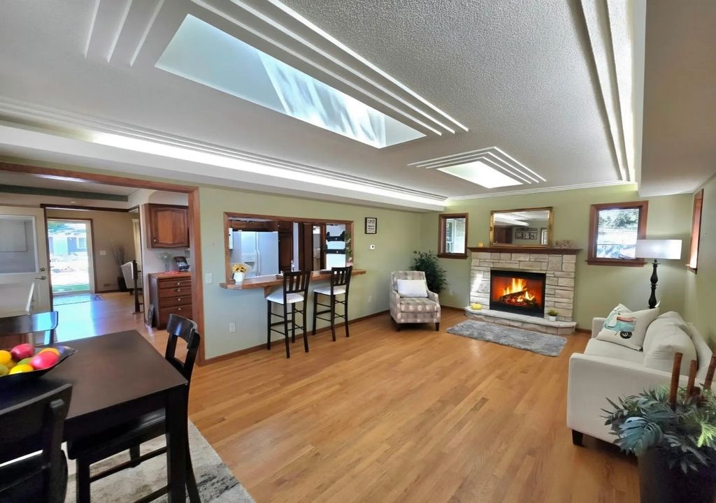 558 113th Lane Nw, Coon Rapids