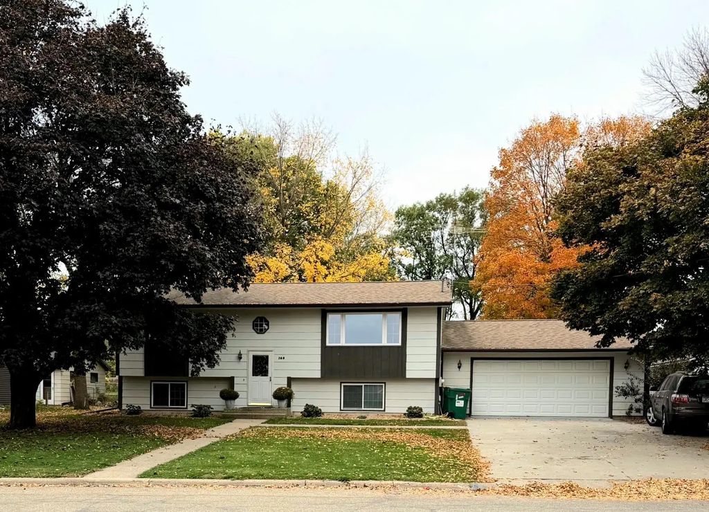 160 Johnson Avenue Nw, Cokato