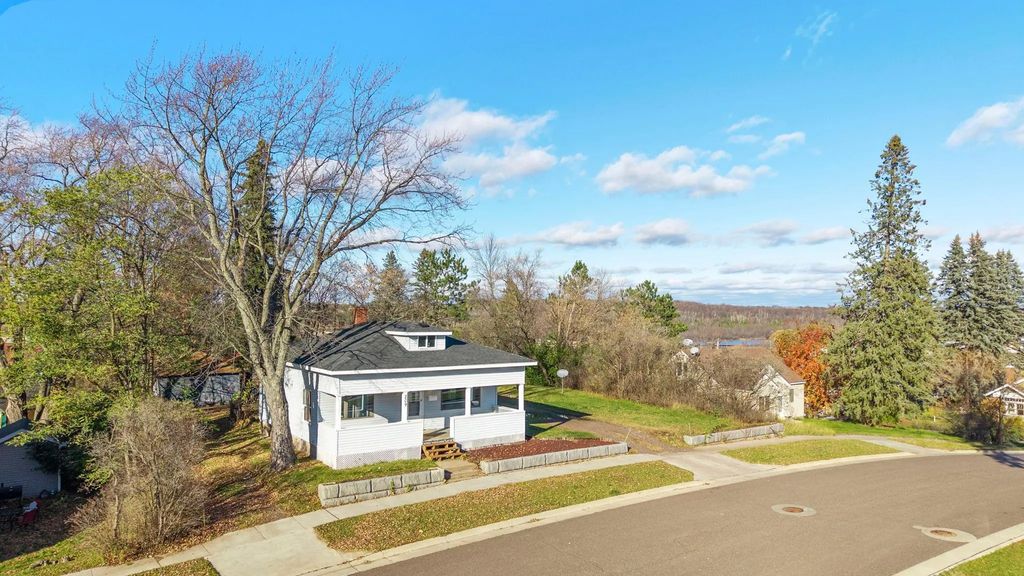 209 Avenue E, Cloquet