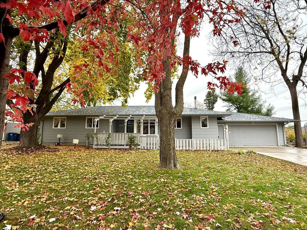 400 Ivanhoe Avenue, Northfield