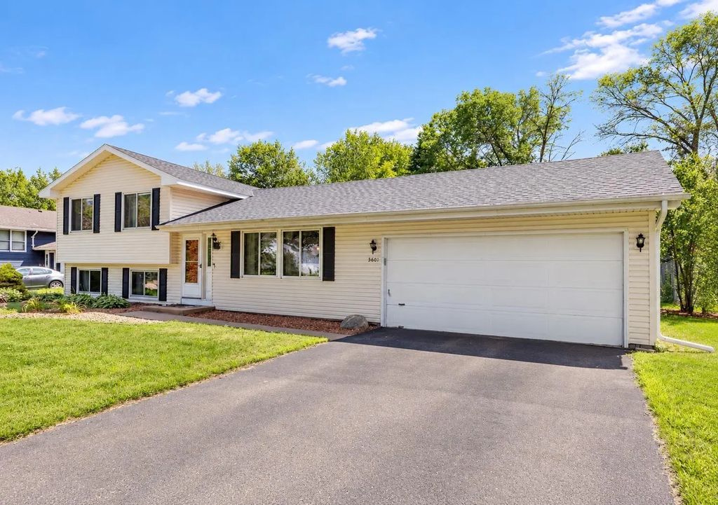 3601 83rd Avenue N, Brooklyn Park