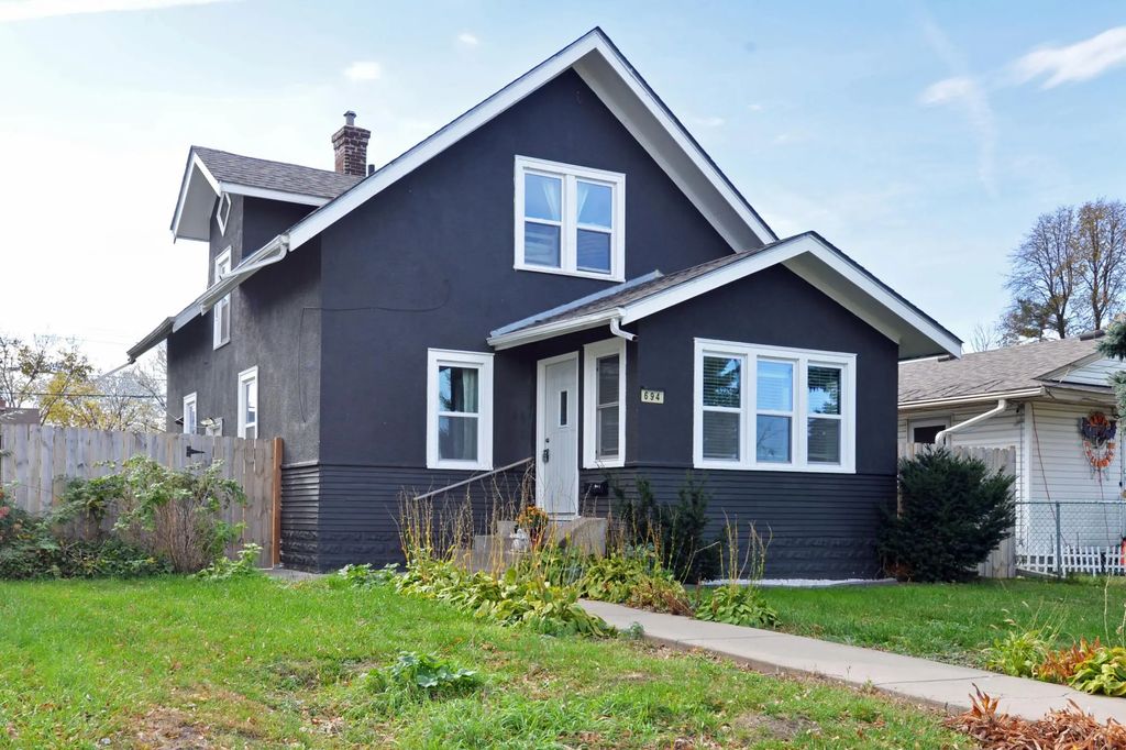 694 37th Avenue Ne, Minneapolis