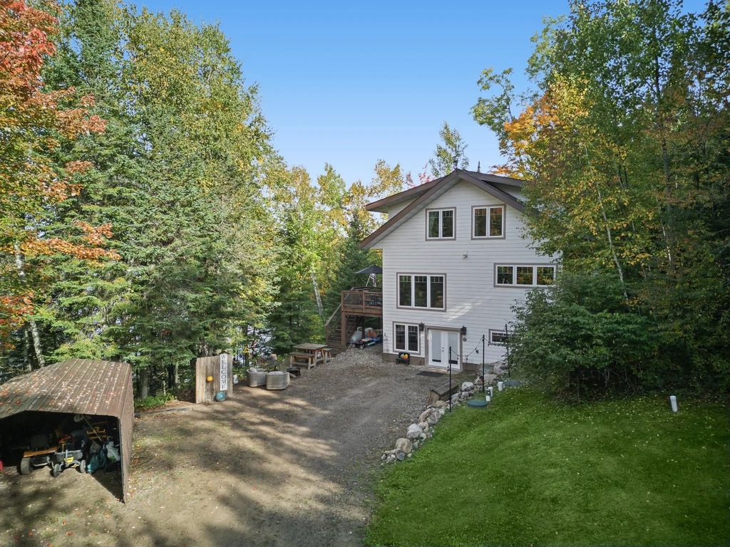 12809 Guello Road, Hibbing