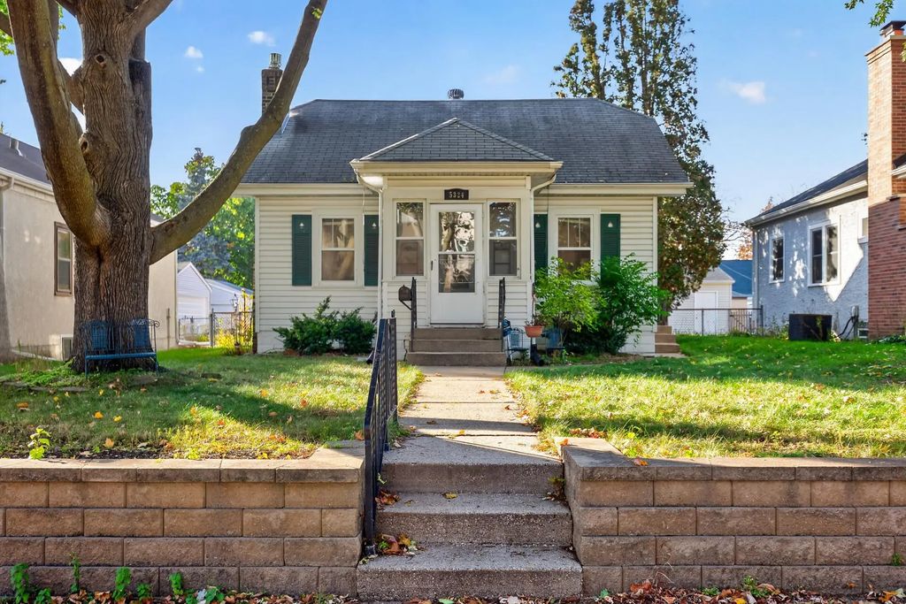 5324 37th Avenue S, Minneapolis
