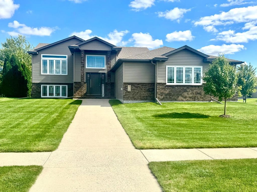 6296 14th Street S, Fargo