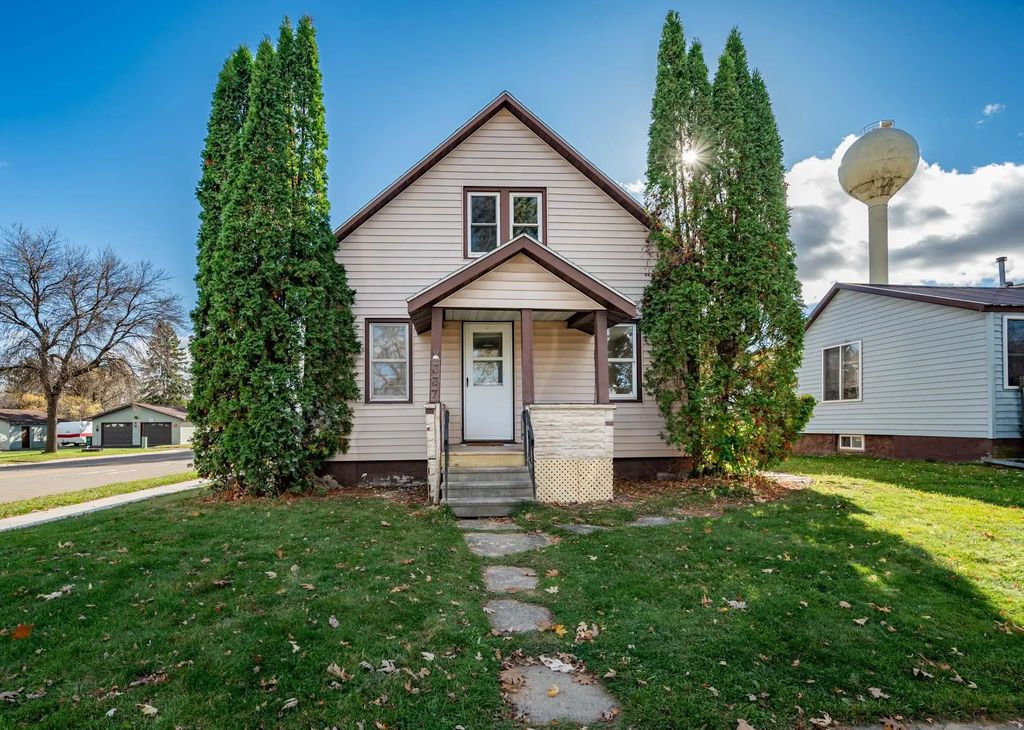 337 3rd Avenue, Calumet
