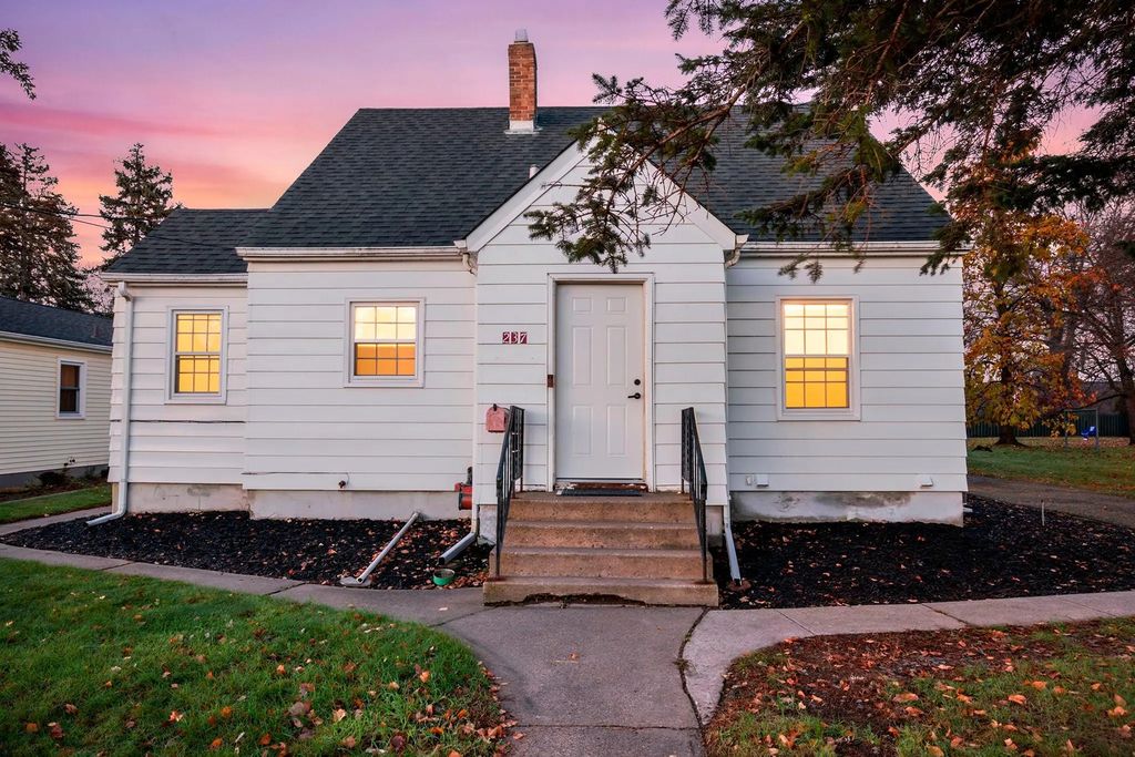 237 4th Avenue Ne, Cambridge