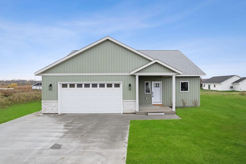 1009 Misty Curve, Buffalo