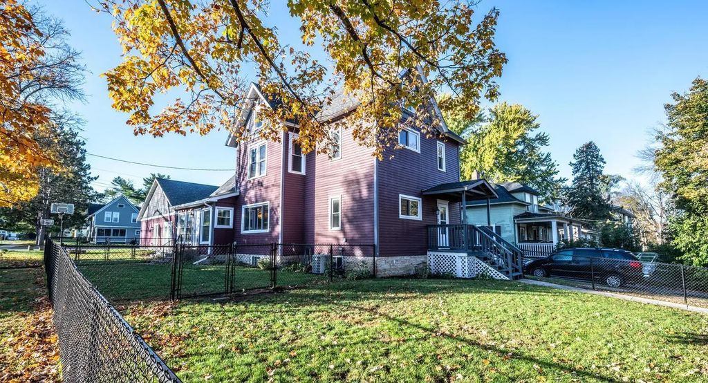 501 W Colvill Street, Cannon Falls