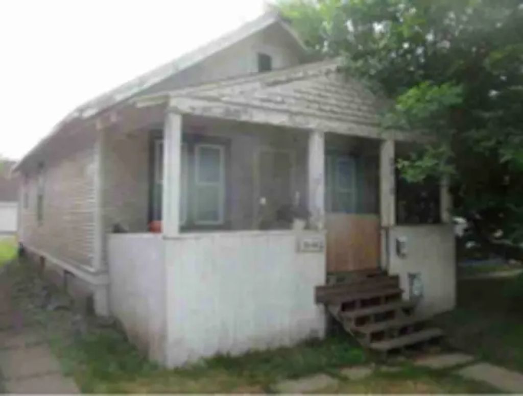 2518 4th Avenue W, Hibbing