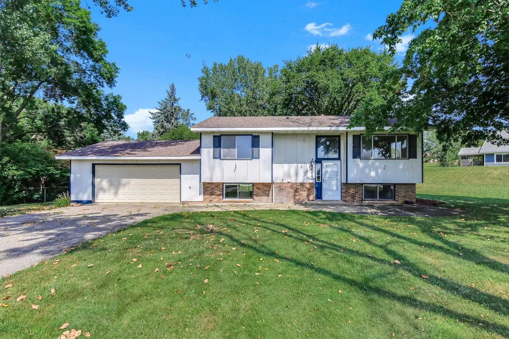 5512 Woodside Road Se, Prior Lake