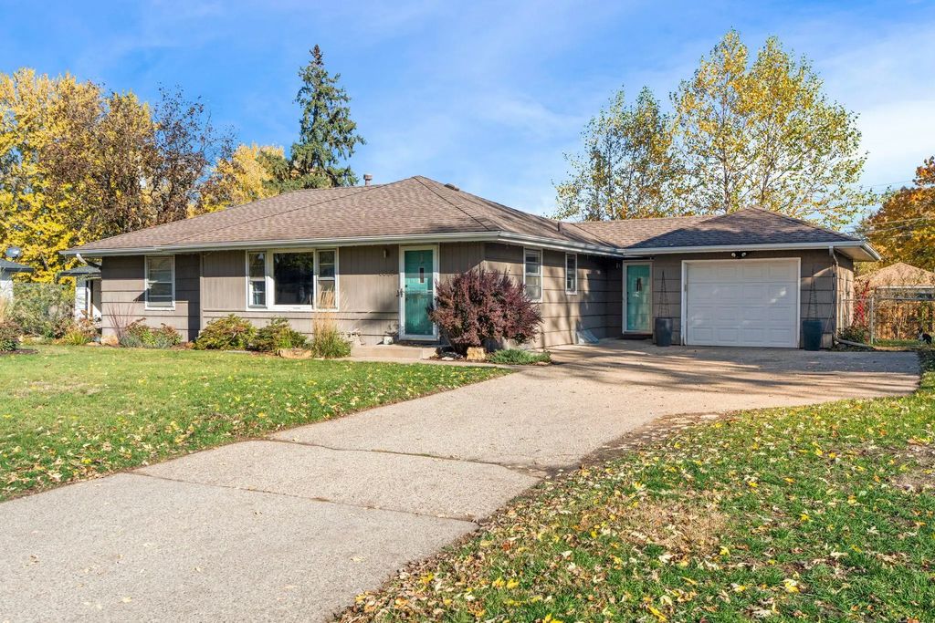 8825 Chicago Avenue S, Bloomington