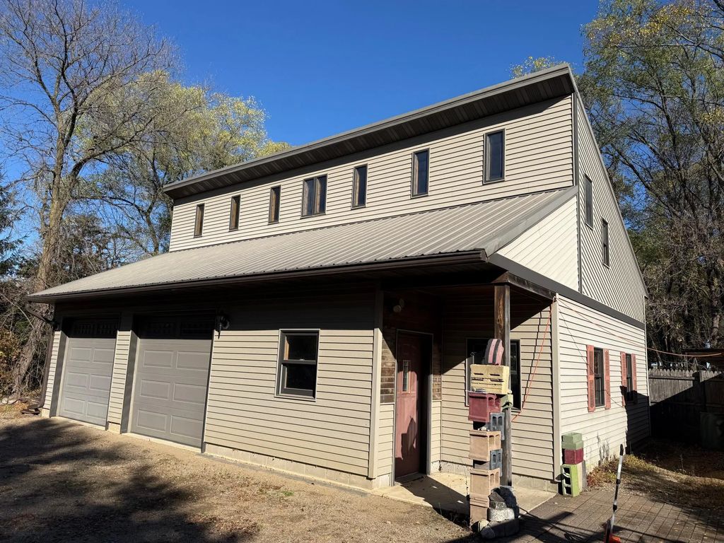4671 Bridgewater Road, South Haven