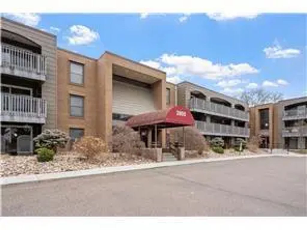 2800 Hamline Avenue N 248, Roseville