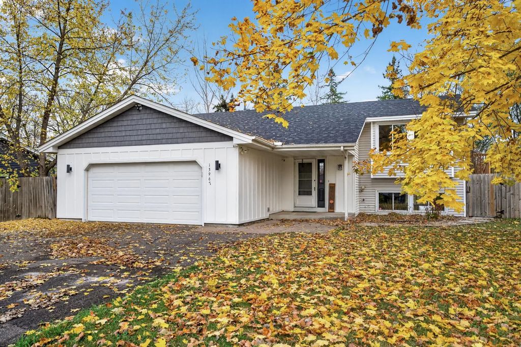 13967 Tulip Street Nw, Andover
