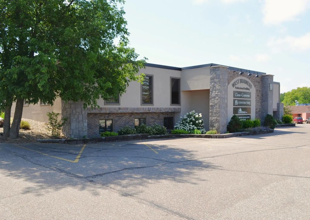 521 Charles Street 202, Brainerd