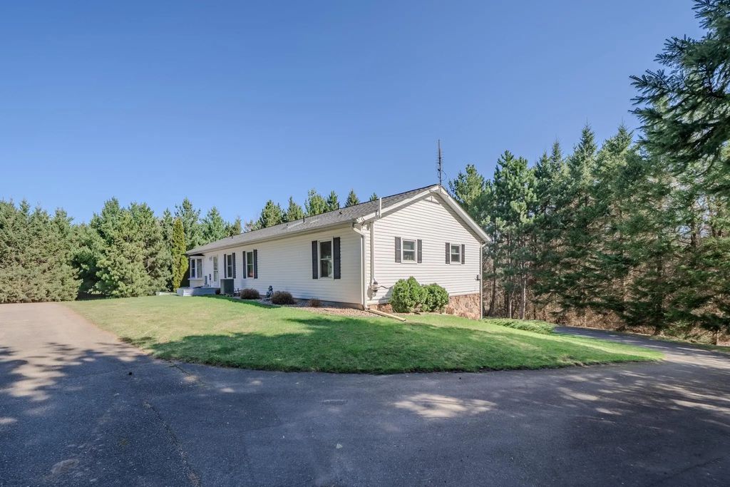 23600 335th Avenue, Swanville