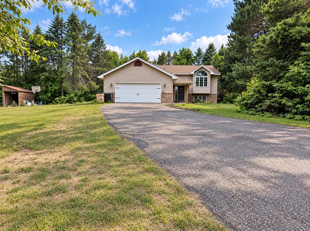 13310 Lake Place Road, Zimmerman