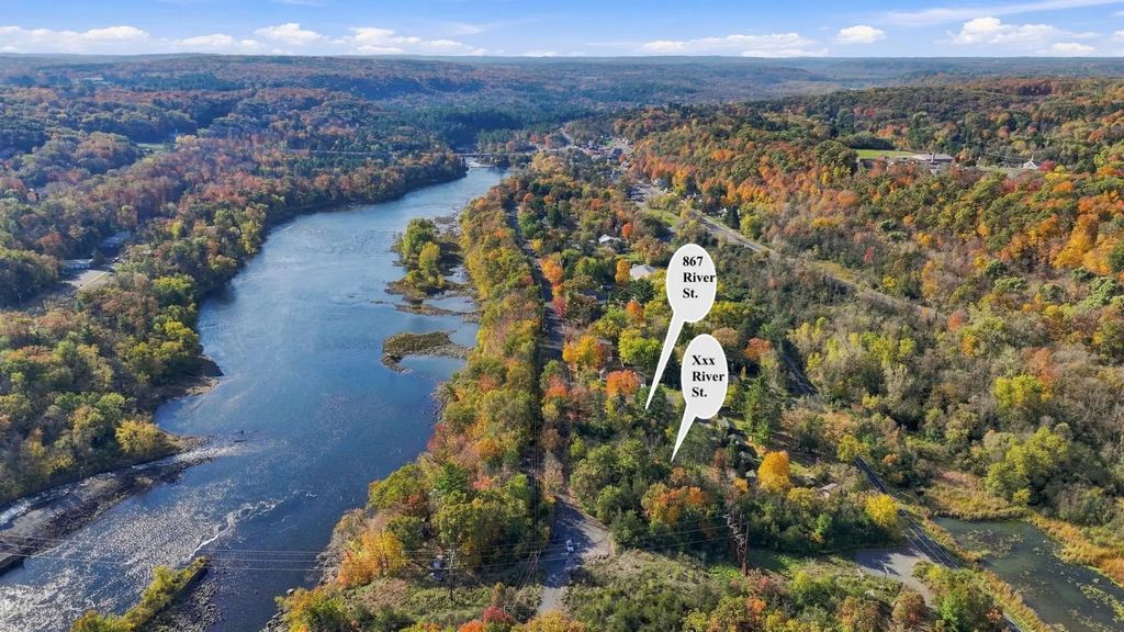 Xxx River Street, Taylors Falls