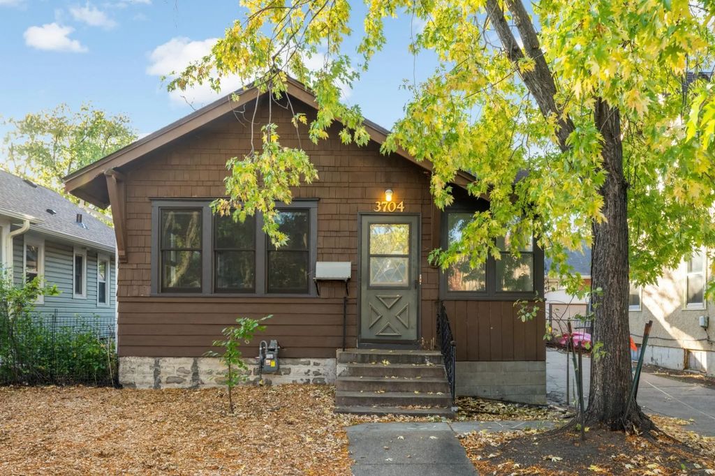 3704 11th Avenue S, Minneapolis