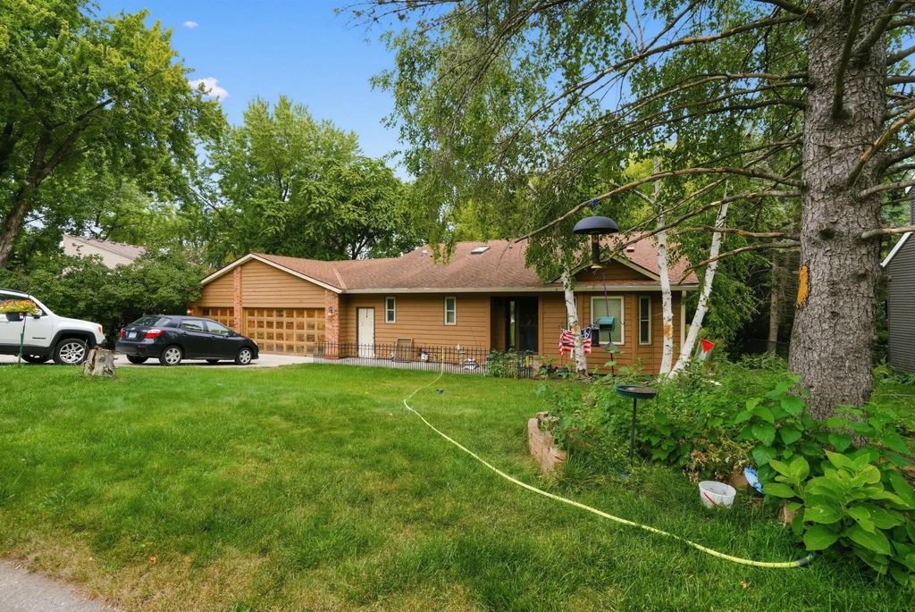 3554 Widgeon Way, Eagan