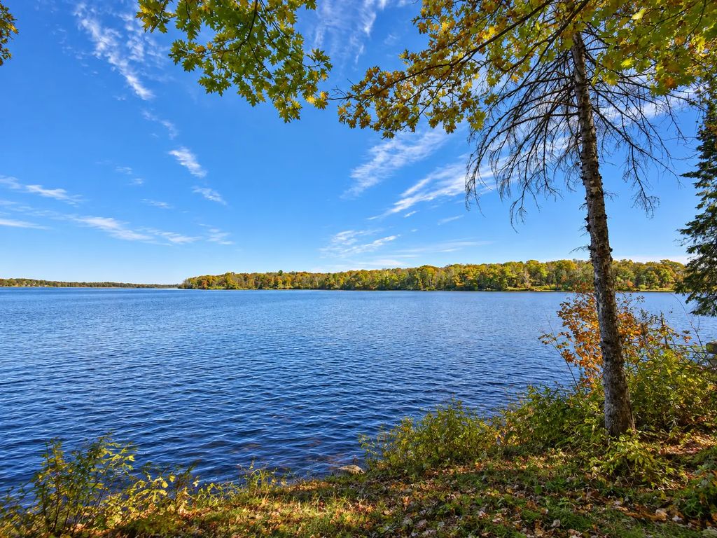 2273 Forest Shores Road, Ogilvie