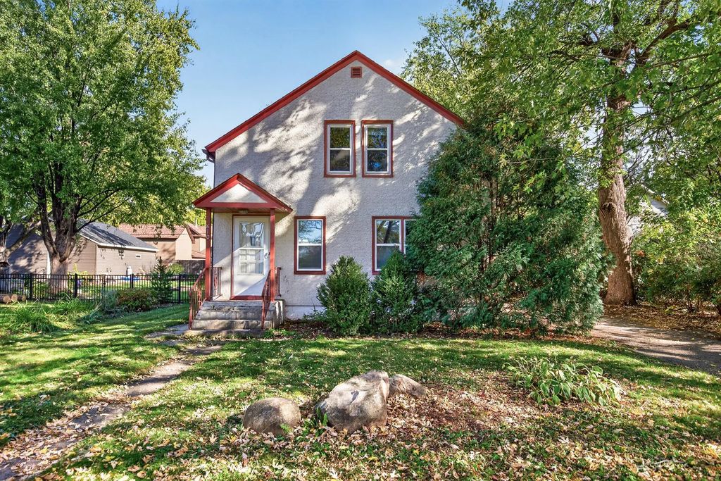 810 Summit Avenue, Saint Paul Park