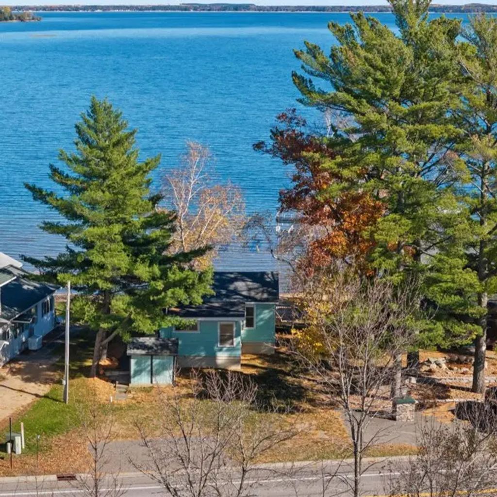 29030 County Road 4, Breezy Point
