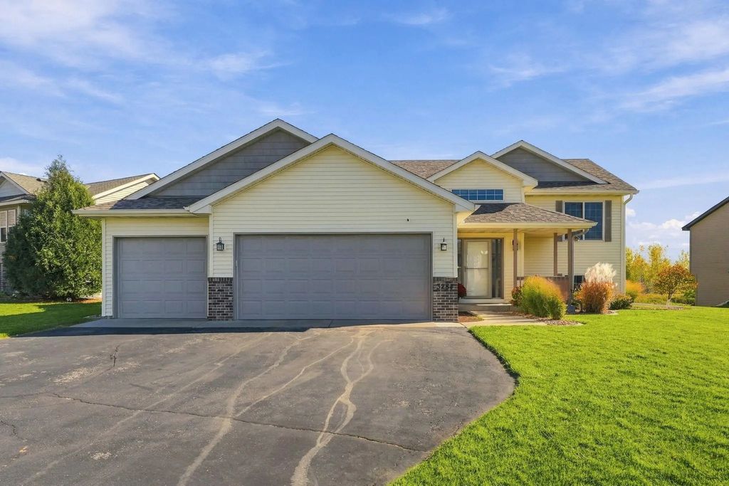 3284 Orchard Avenue Ne, Sauk Rapids
