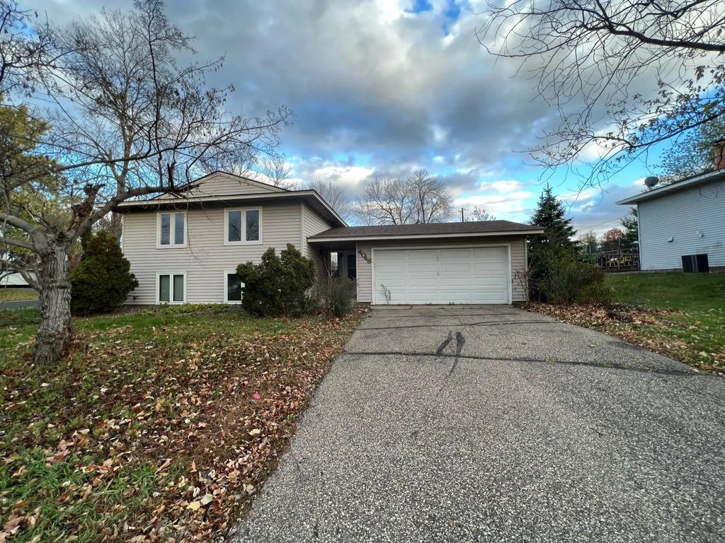 4048 Halite Lane, Eagan