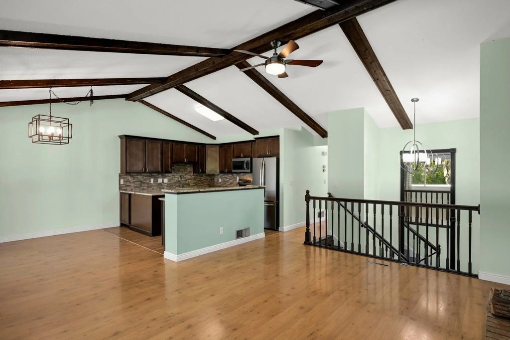6710 Buckingham Bay, Woodbury