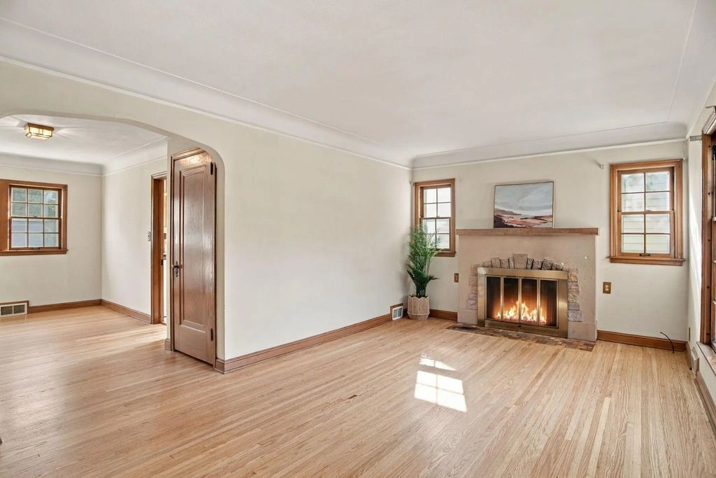 3721 Joppa Avenue S, Saint Louis Park