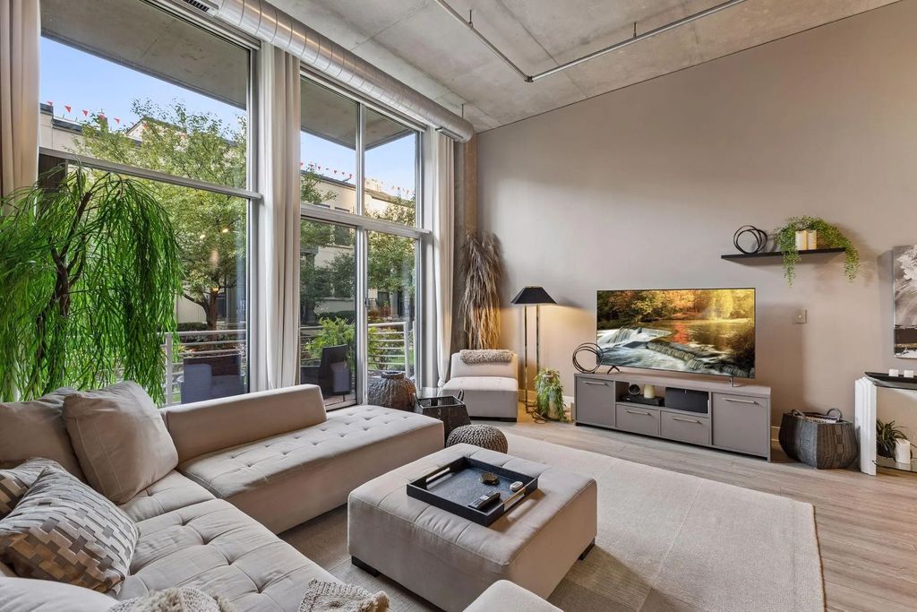 150 2nd Street Ne B110, Minneapolis