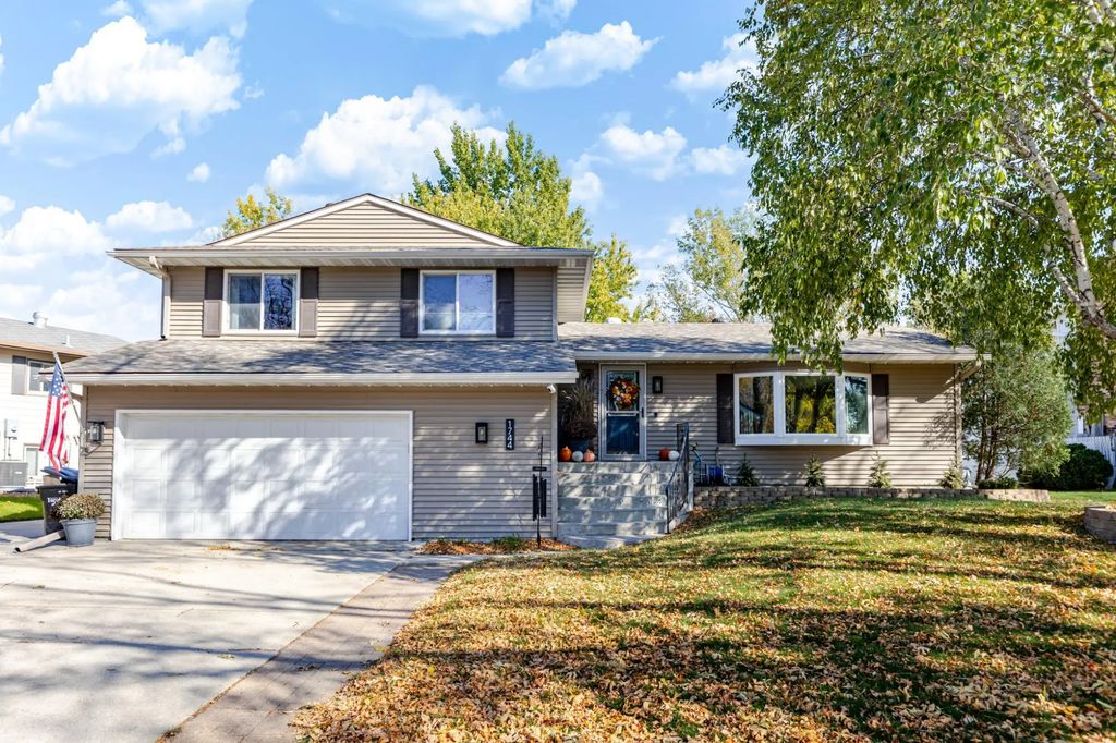 1744 23rd Street S, Fargo
