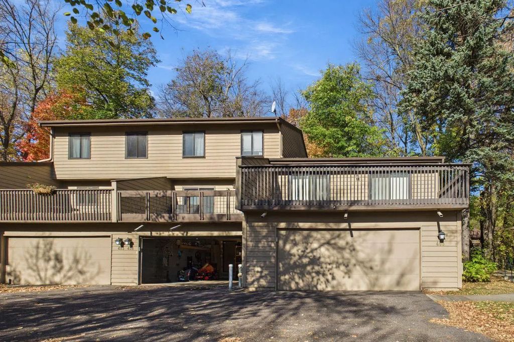 455 W Eagle Lake Drive, Maple Grove