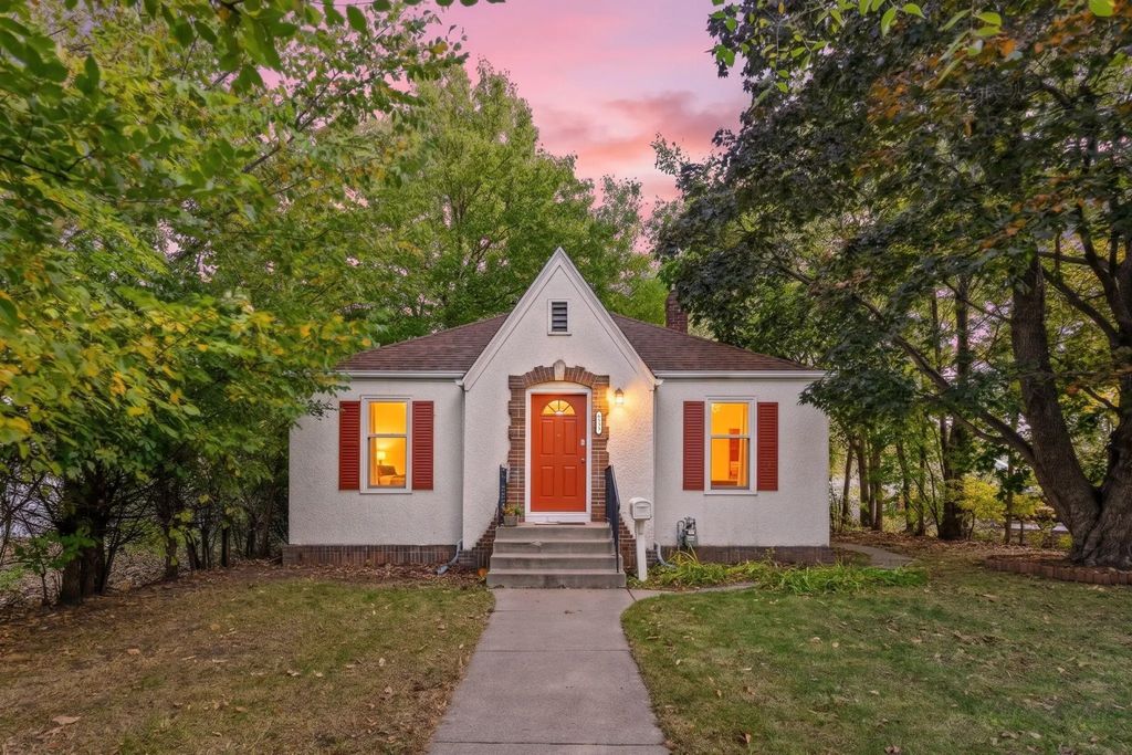 6533 Bloomington Avenue S, Richfield