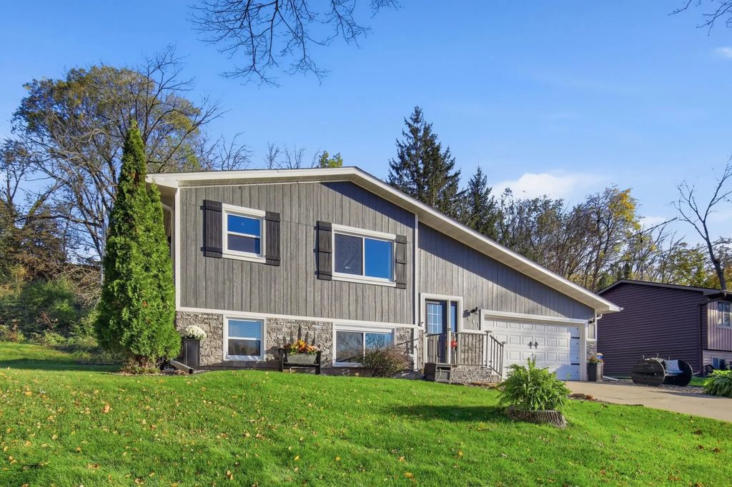 841 Mosher Avenue, Owatonna