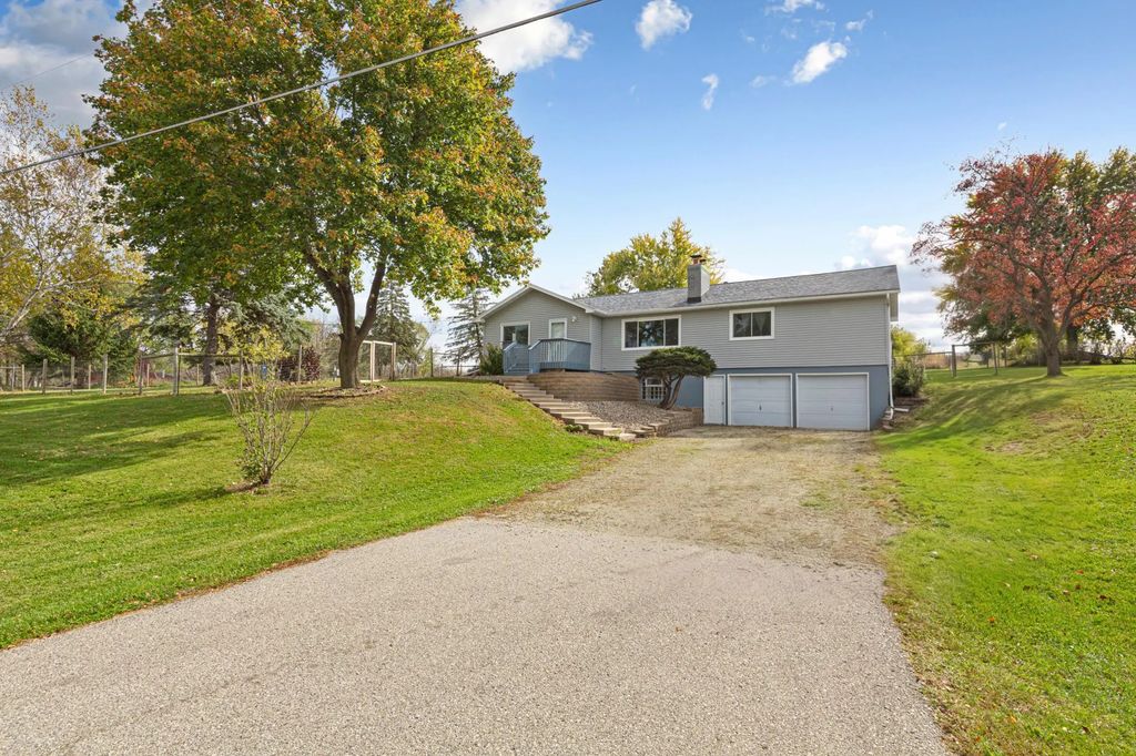231 County Road 12, Mantorville