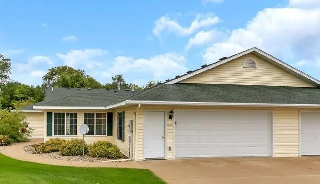 608 Alldon Park Drive, Paynesville