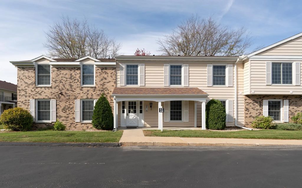 1921 Greenfield Lane Sw A, Rochester