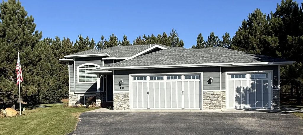 1320 Whiting Road Nw 13, Bemidji