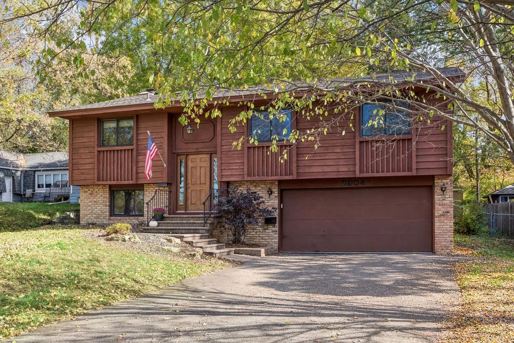 2904 Louisiana Avenue N, Crystal