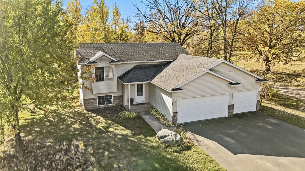 300 Madeline Court, Pine City