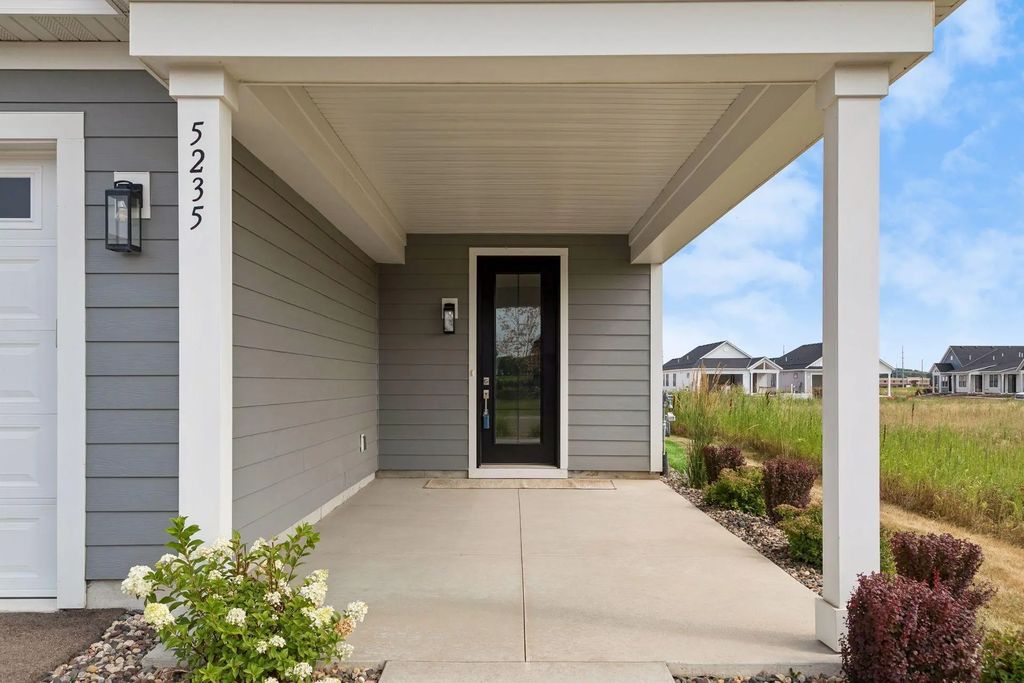 5235 217th Street W, Farmington