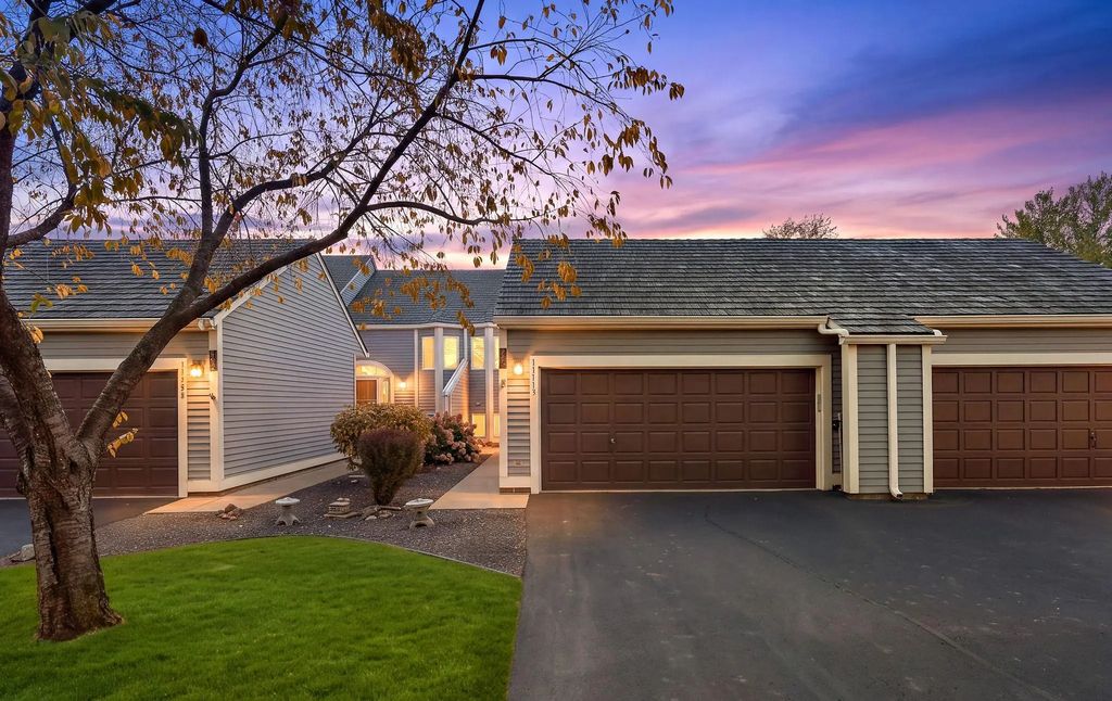 11113 Hyland Terrace, Eden Prairie