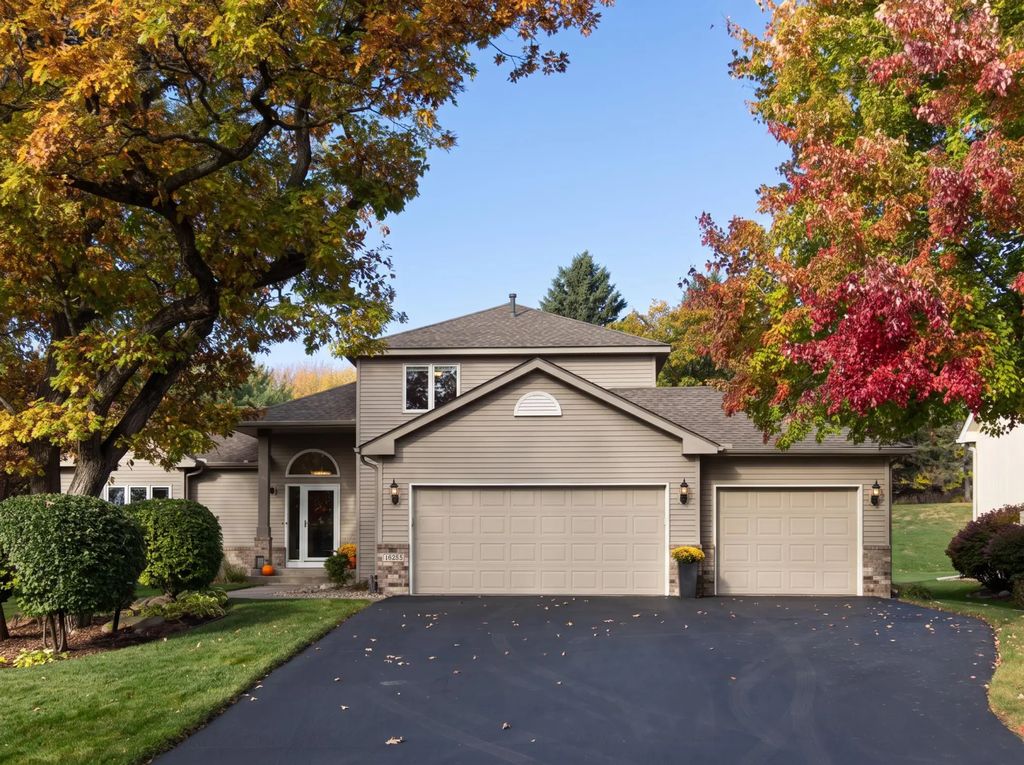 16265 Kenworth Court, Lakeville