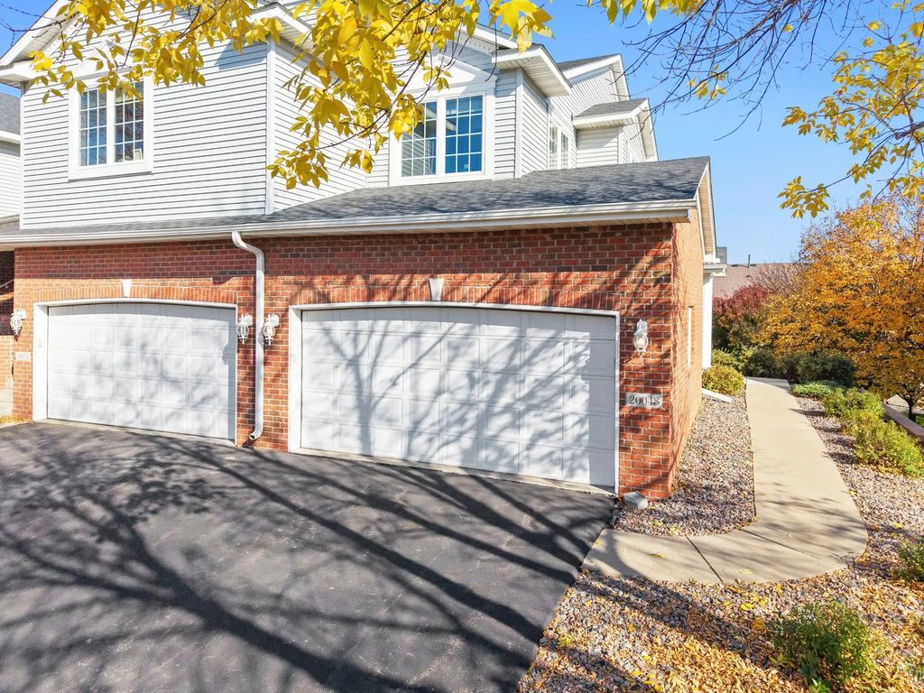 20048 Homestead Court 36, Lakeville
