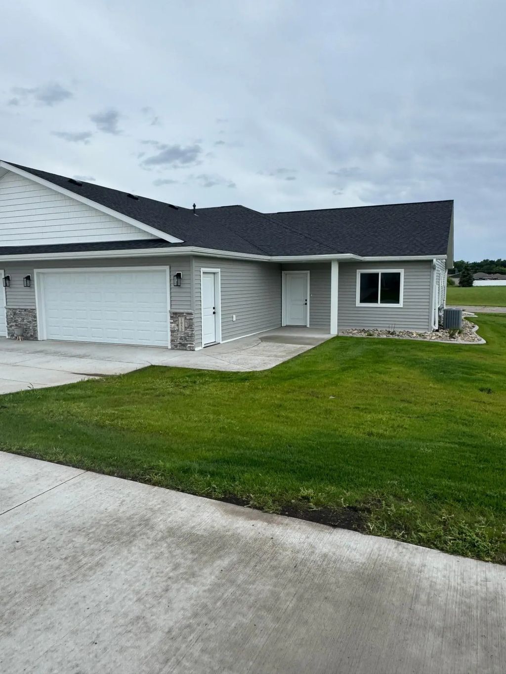 1055 Village Lane, Detroit Lakes