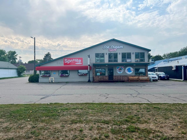 9563 Madison Street, Garrison