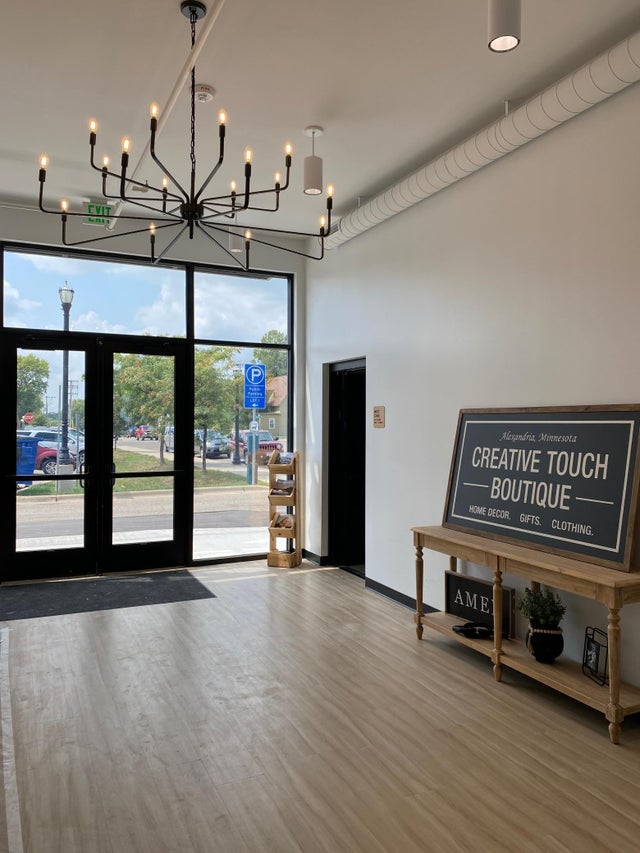 504 Broadway Street, Alexandria